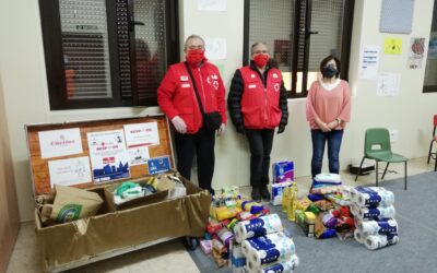 La Campaña ‘Músicos solidarios’ de La Bañeza recauda 50 kilos de alimentos para Cáritas Interparroquial y Cruz Roja