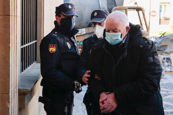 El policía jubilado acusado de asesinar a su esposa en Astorga declara que fue una muerte accidental