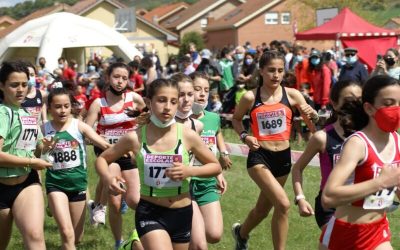 Los corredores de la Escuela Municipal de Atletismo de Astorga se traen seis medallas de Benavides