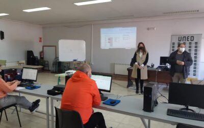 Clausura y entrega de diplomas del curso de Informática impulsado por la Cámara de Comercio y el Ayuntamiento bañezano