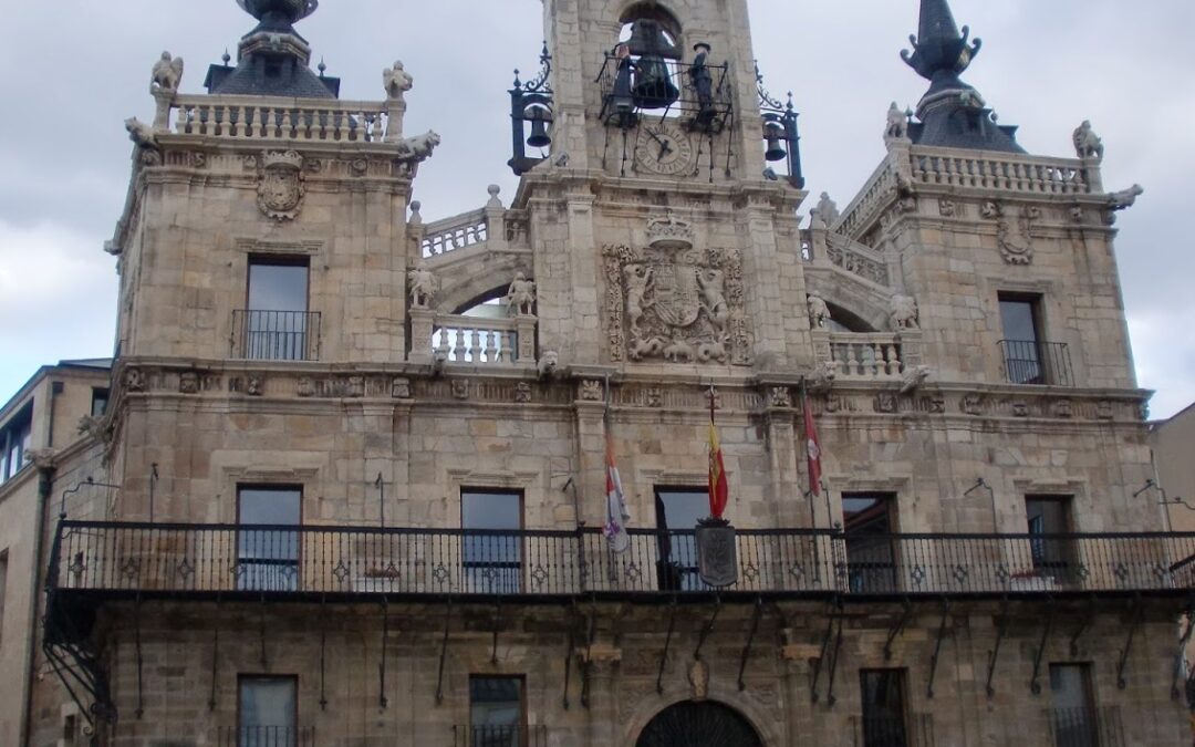 El TSJCyL confirma la condena a un hombre por apuñalar a otros dos tras discutir en un pub de Astorga