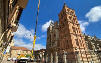 La Catedral acomete la renovación de los pararrayos