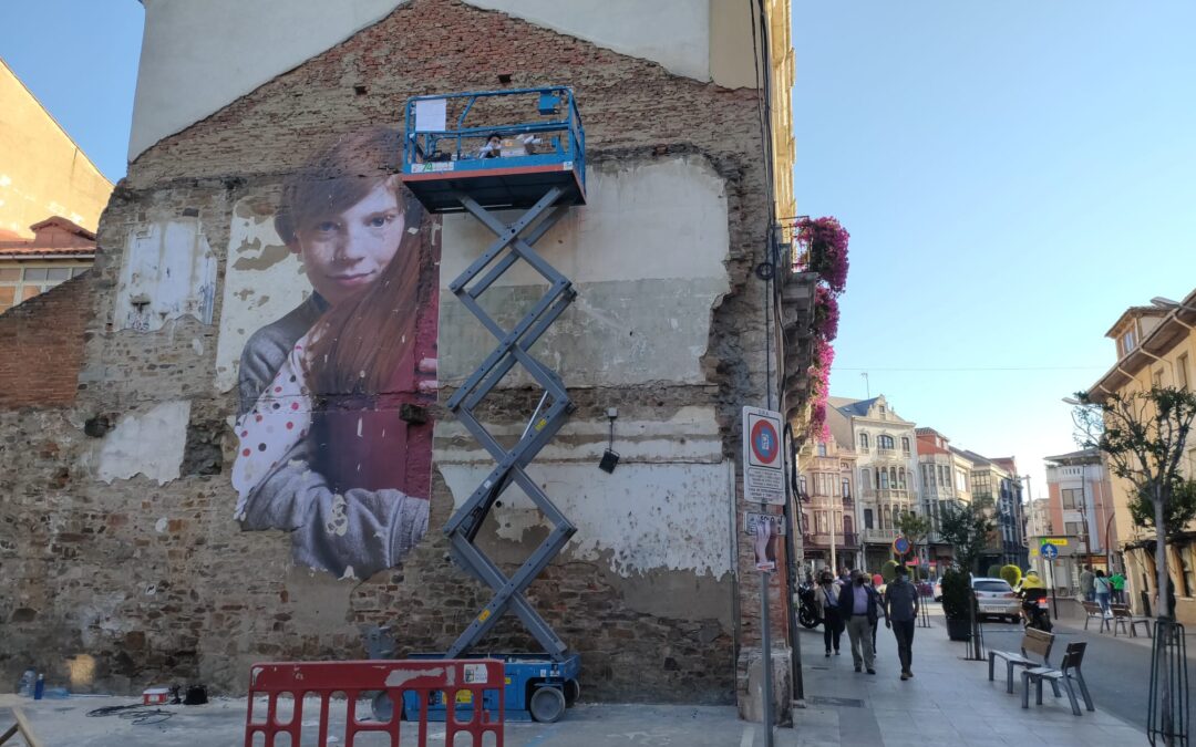 El noveno Festival Art Aero Rap muestra sus nuevas obras de arte en La Bañeza