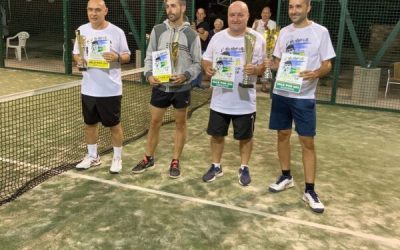 El Memorial César Río de Pádel reúne a lo amantes de este deporte en las fiestas de santa Marta