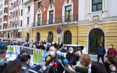 “¿Cómo quieren que se quede la gente si todo son trabas?, el Duerna necesita una regulación ya”, aseguran los regantes ante la CHD