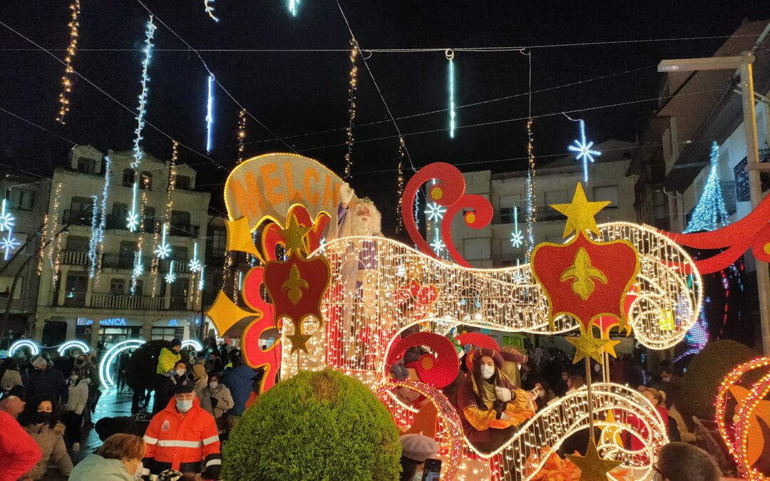 Los Reyes Magos llegan a la Plaza Mayor de La Bañeza