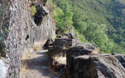 El Instituto de Estudios Cabreireses denuncia que la Junta gaste 110.000 euros en estudiar unos canales romanos que ya están catalogados