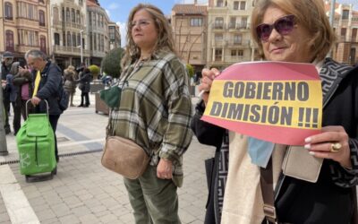 VoX reclama en La Bañeza elecciones generales para “tomar la palabra” y “echar a Pedro Sánchez”