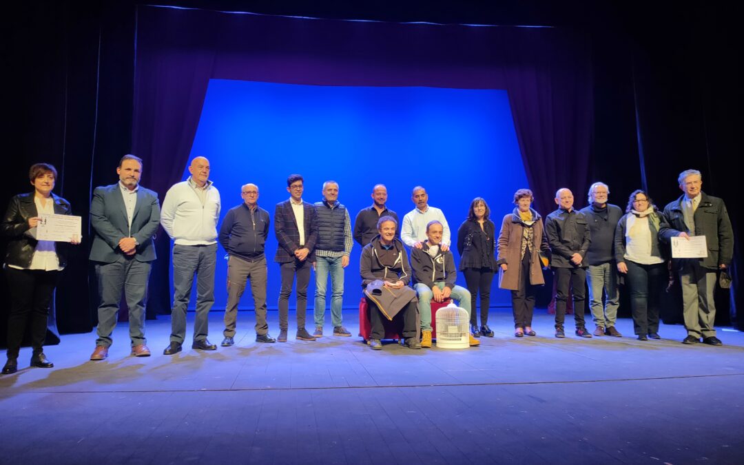‘La Garnacha’ se lleva el premio del público y el de mejor representación en el Certamen de Teatro Amateur de La Bañeza