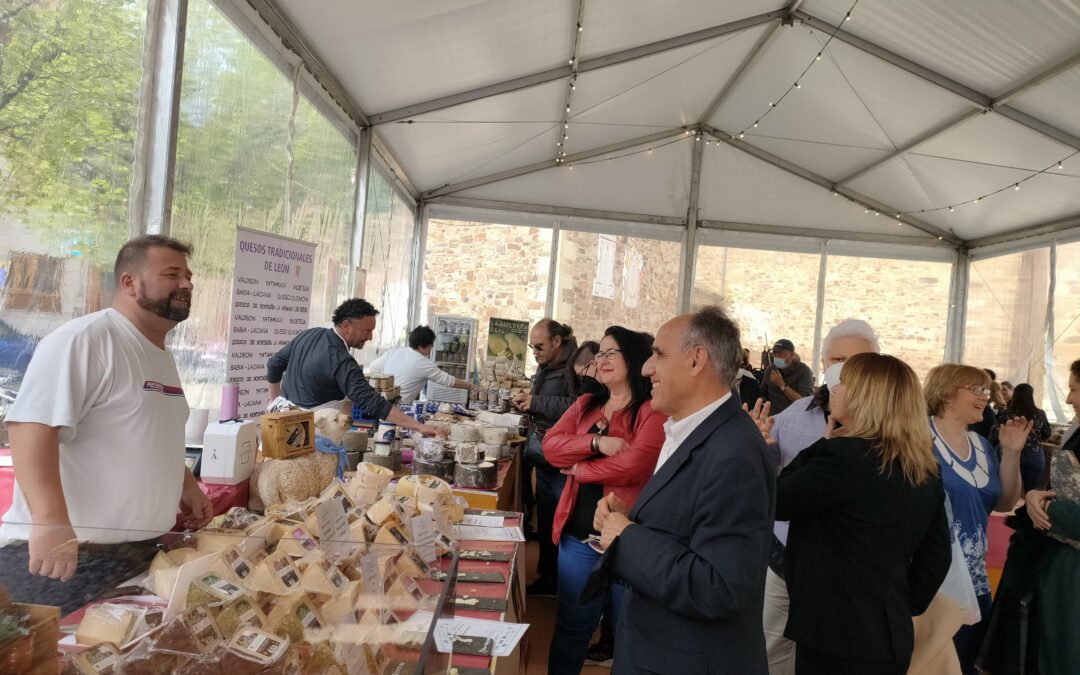 El Salón MasQueso se abre en Astorga a las mejores queserías del Noroeste español