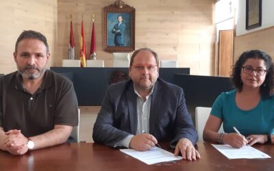 El Ayuntamiento de La Bañeza y la Coral del Milenario de San Salvador suscriben un convenio de colaboración