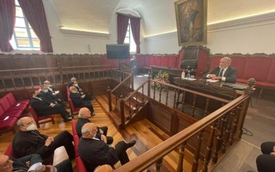 Jaime Mayor Oreja aborda en Astorga la crisis de fe en Europa