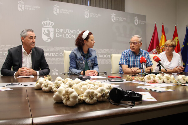 La Feria Agroganadera y del Ajo reúne el 16 de julio en Veguellina de Órbigo a más de 150 expositores