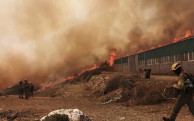 El obispo de Astorga hace un llamamiento a la solidaridad ante los incendios que asolan la diócesis y reconoce el trabajo de quienes luchan contra las llamas