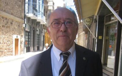 El Ayuntamiento de La Bañeza felicita a Valentín Cabero Diéguez, galardonado con el Premio Eduardo Lourenço 2022