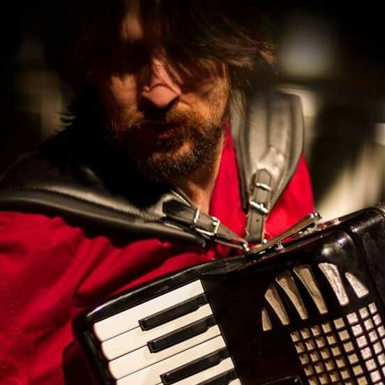 El músico astorgano Carlos Huerta presenta el 14 de mayo en Ponferrada su último disco titulado ‘El sueño de Beatriz’