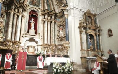 Astorga pone sus ofrendas a los pies de santa Marta