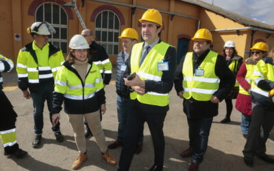 Suárez Quiñones visita la planta de Azucarera en La Bañeza, «una empresa comprometida con el medio ambiente y con el empleo»