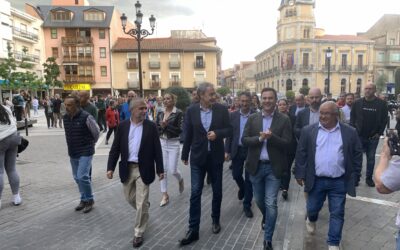 Zapatero: “Los próximos cuatro años serán determinantes para el progreso económico de La Bañeza”