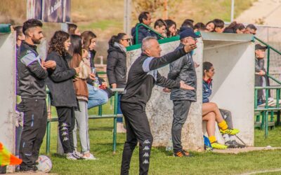 Vicente García Plinio renueva como entrenador del Astorga Femenino