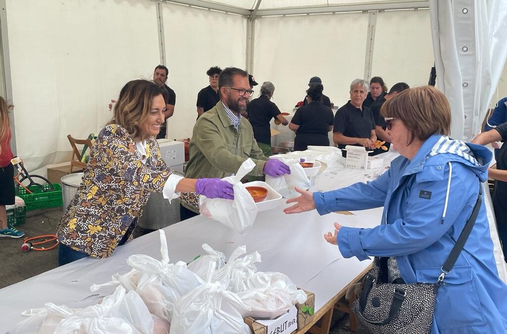 Santa María del Páramo celebra la tradicional alubiada popular en la que ha repartido más de 1.000 raciones