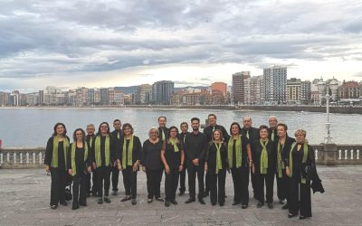 La Coral del Milenario de La Bañeza lleva su música a tierras asturianas