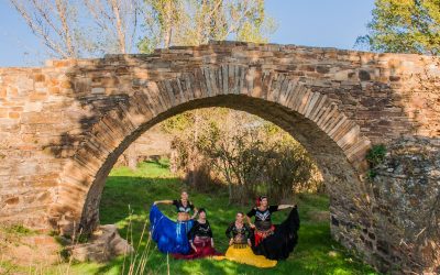 La flashmob de danza tribal vuelve a unir a mujer de Astorga y La Bañeza con bailarina de todo el mundo