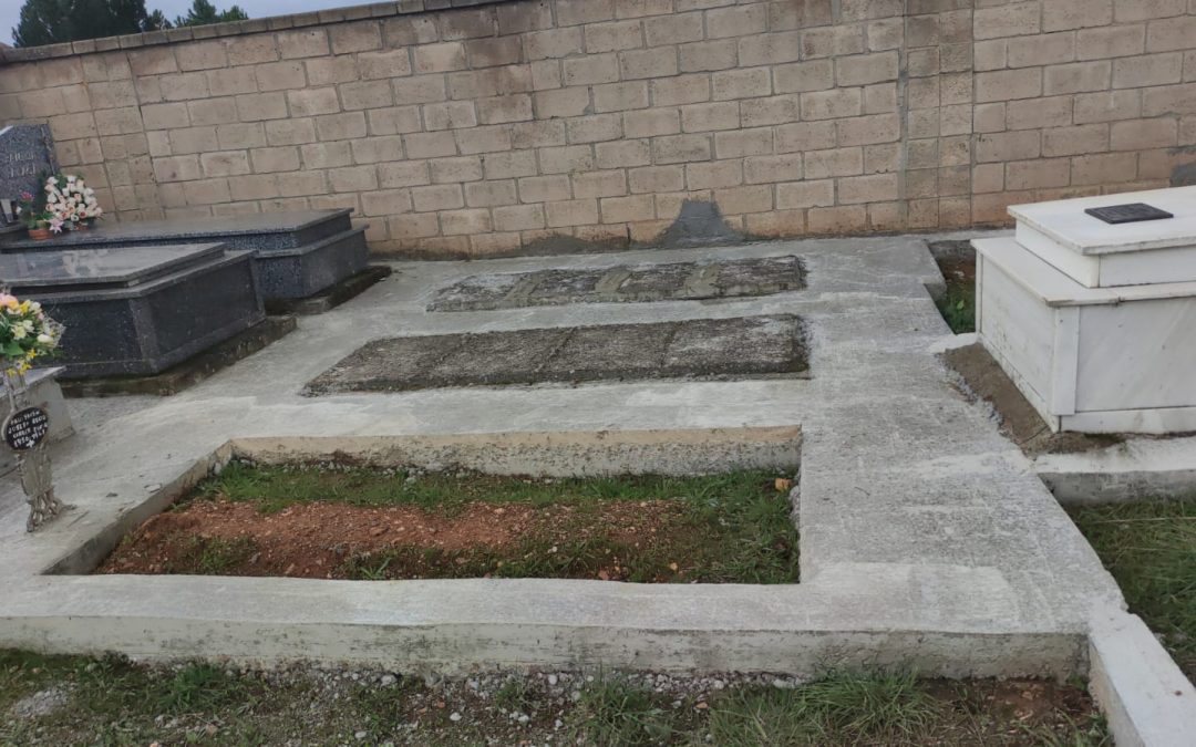 Murias de Rechivaldo acomete mejoras en el cementerio y en el parque