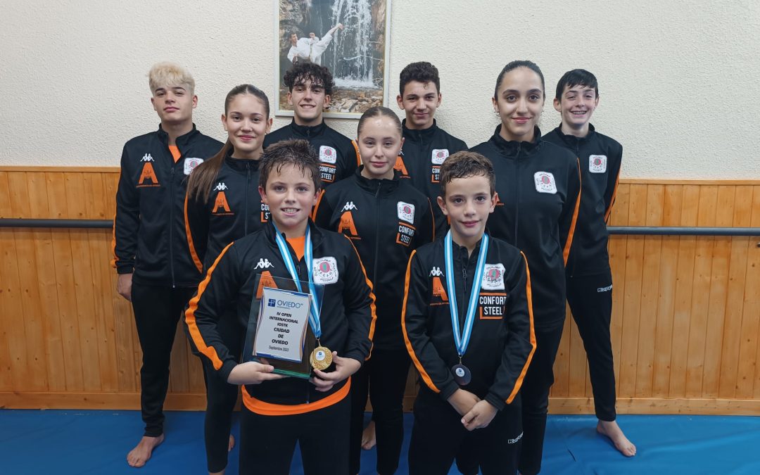 Alejandro García y Manuel Toral conquistan el pódium en el Open Internacional de Kárate