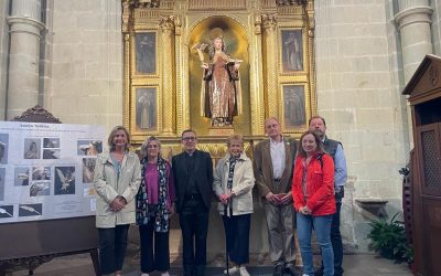 La talla de Santa Teresa de la Catedral recupera los dedos de la mano derecha y la pluma