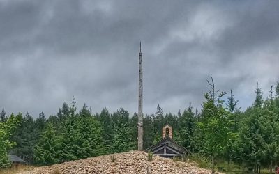 El consejero de Cultura asegura que la Junta ha actuado con “proporcionalidad” para revertir las obras del Ayuntamiento de Santa Colomba en la Cruz de Fierro