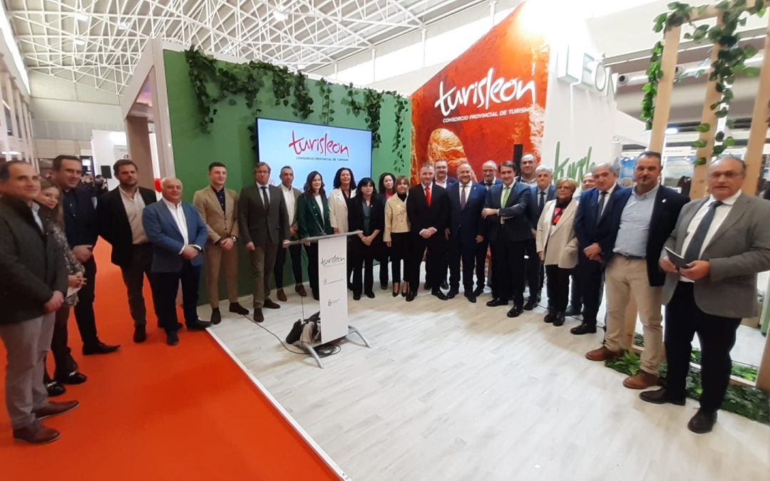 Astorga y La Bañeza estrenan rutas modernistas de la mano de la Diputación en Intur
