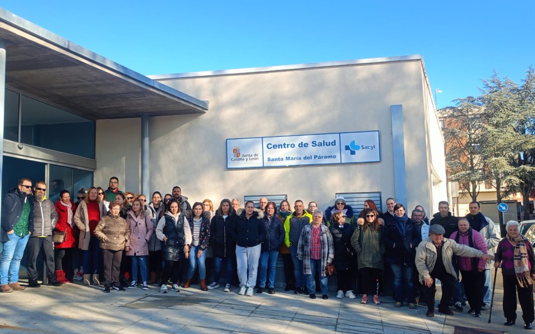 Las familias de Santa María del Páramo reclaman que se cubra la plaza de pediatría del centro de salud