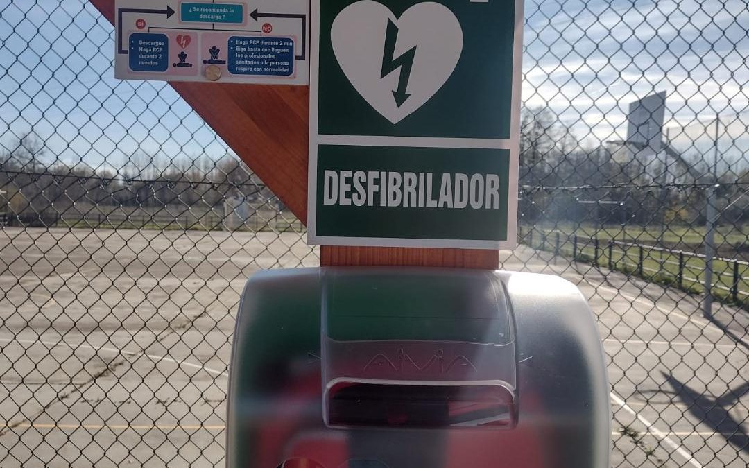 Valderrey instala dos desfibriladores en las instalaciones deportivas