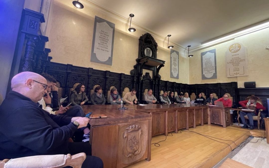 El PSOE critica al equipo de Gobierno por elevar los sueldos de los concejales del PP de Astorga hasta los 430.000 euros