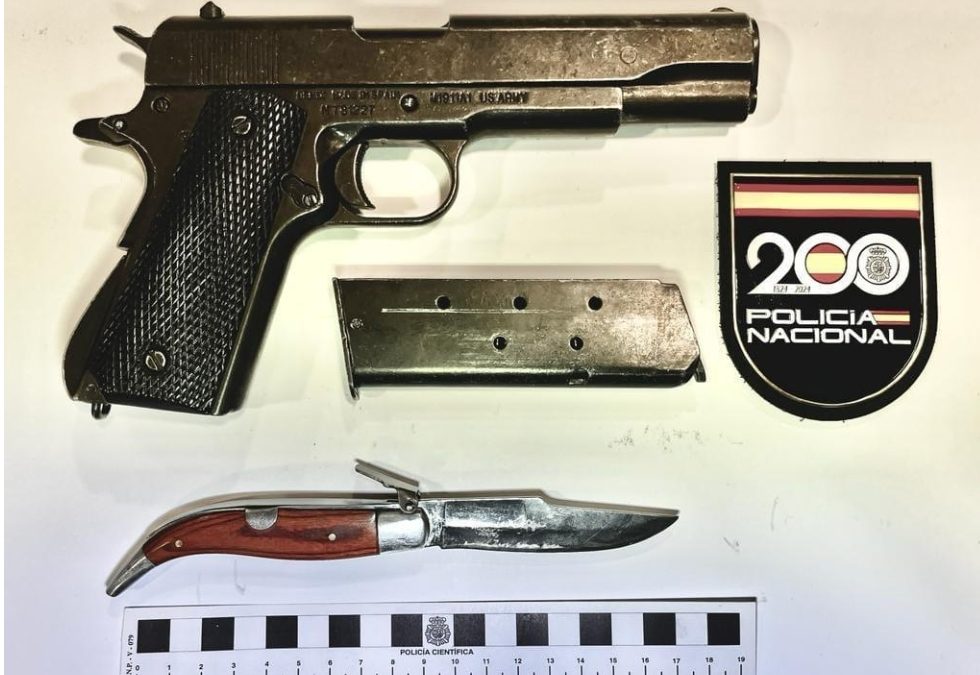 Detenido un hombre en Astorga por amenazas graves  a su madre con un arma de fuego simulada