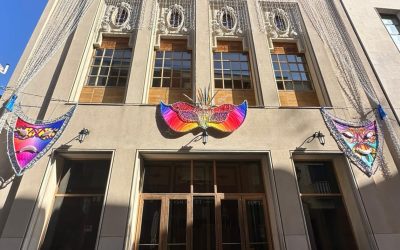 El Teatro Municipal de La Bañeza se engalana para el Carnaval
