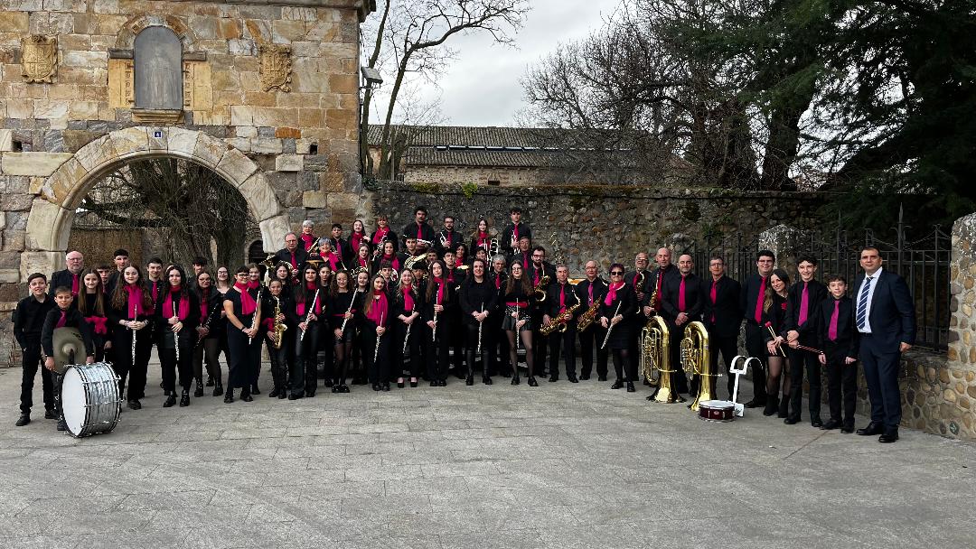 La Banda Sones del Órbigo se une a la Coral Excelsior y a la Coral del Milenario para su concierto de Semana Santa