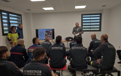 Los bomberos de Celada participan en un curso de técnicas básicas de rescate