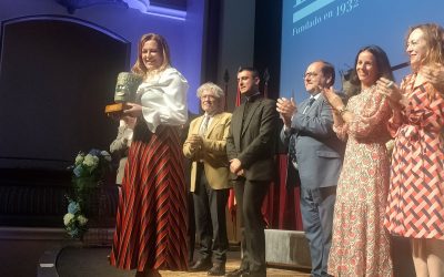 Cristina Álvarez Mendo: «Aquí es donde más cerca siento a mi padre y le agradezco sus valores y el amor por su Bañeza del alma»