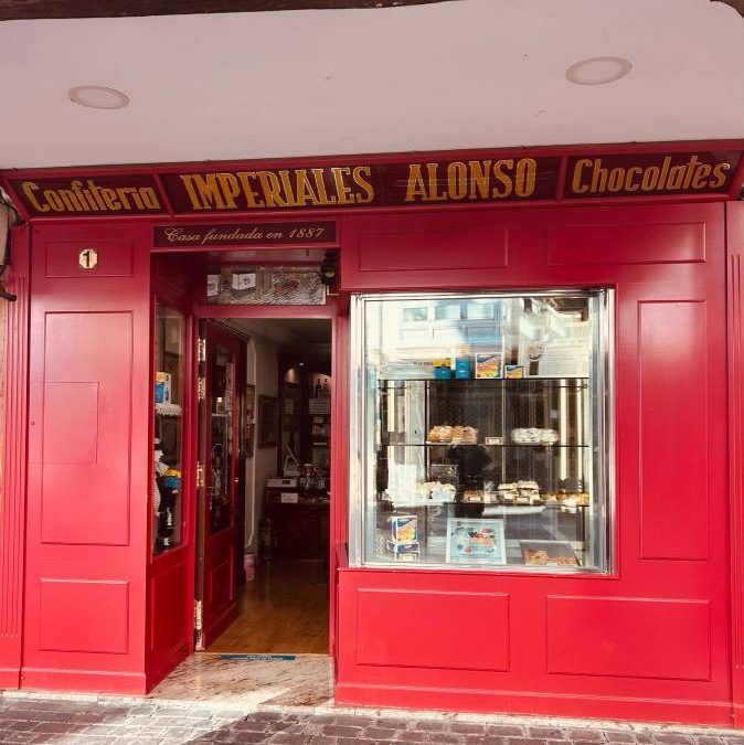Imperiales Alonso de La Bañeza, protagonista de ‘Dulces con historia’, el nuevo programa de Canal Cocina