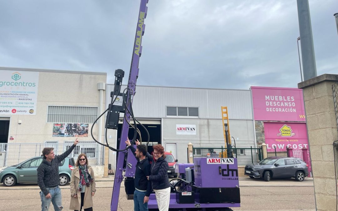 Una empresa astorgana donará a Alzhéimer León parte de lo recaudado con el alquiler de su maquinaria