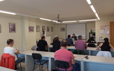 Un total de 32 personas se forman en el uso del desfibrilador en Astorga gracias a la asociación Solidaria y Amiga