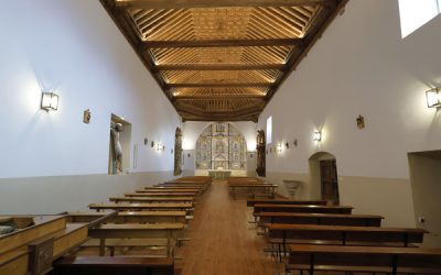 Alumnos de diversas comunidades autónomas asisten en Valcabado del Páramo (León) a un curso de lacería