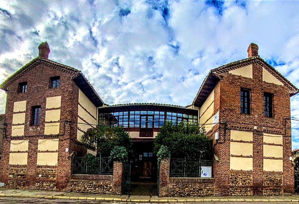 Los alumnos del Colegio Sierra Pambley de Hospital de Órbigo lideran un proyecto innovador de lombricultura