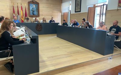 PP y VOX aprueban en La Bañeza un presupuesto de 9,2 millones de euros que la oposición califica de “copia y pega”