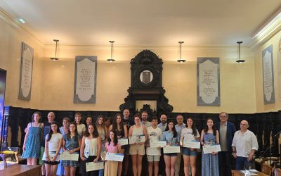 El ayuntamiento de Astorga concede 14 becas a los alumnos que destacan por su ‘esfuerzo escolar’