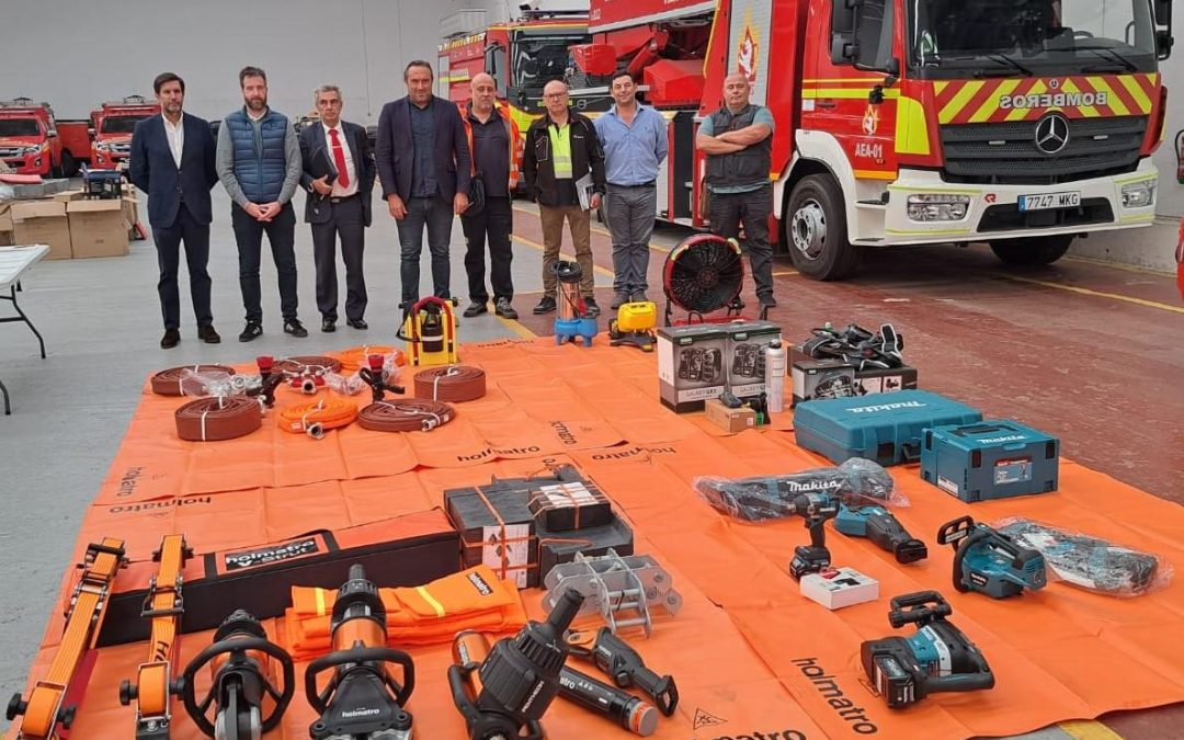 Los parques de bomberos del SEPEIS reciben material valorado en más de 627.000 euros