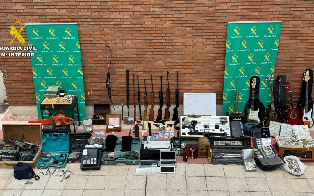 Cuatro detenidos en la comarca por robos con fuerza en viviendas y establecimientos, tenencia ilícita de armas, tráfico de drogas y pertenencia a grupo criminal