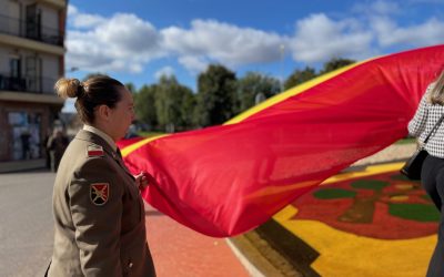 La rotonda de La Eragudina estrena bandera de España